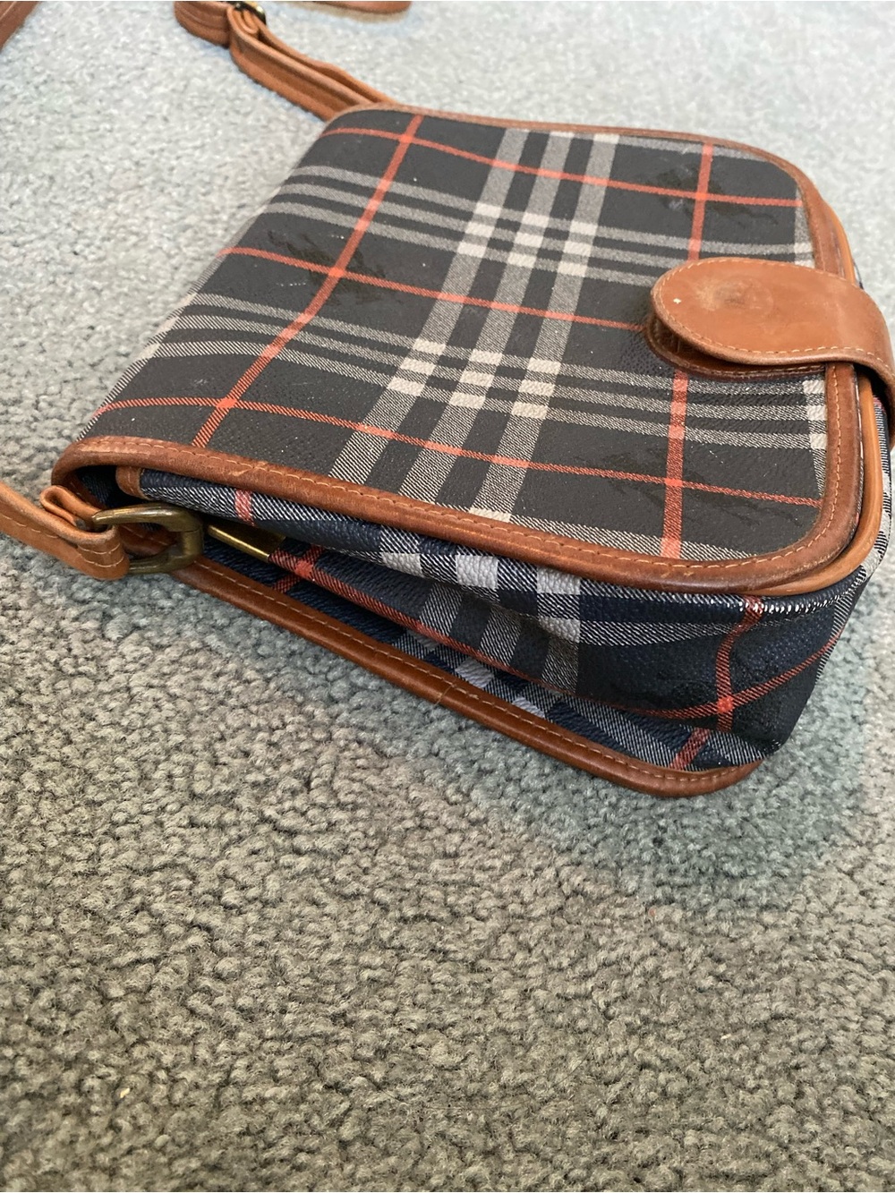 Vintage Burberry Saddle Bag (Made in England) - Picture 6 of 15